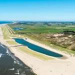 Aparthotel Strandstudio's Camperduin 3*