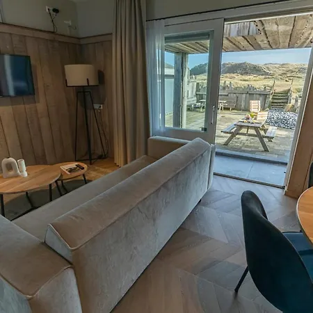 Aparthotel Strandstudio's Camperduin 4*