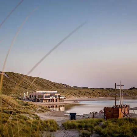 Strandstudio's Camperduin Апарт-отель 4*